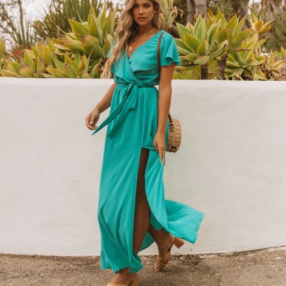Vici Lost in the Moment Maxi Dress Cape Surplice Wrap V Neck Slit Green S $68 - Picture 12 of 12